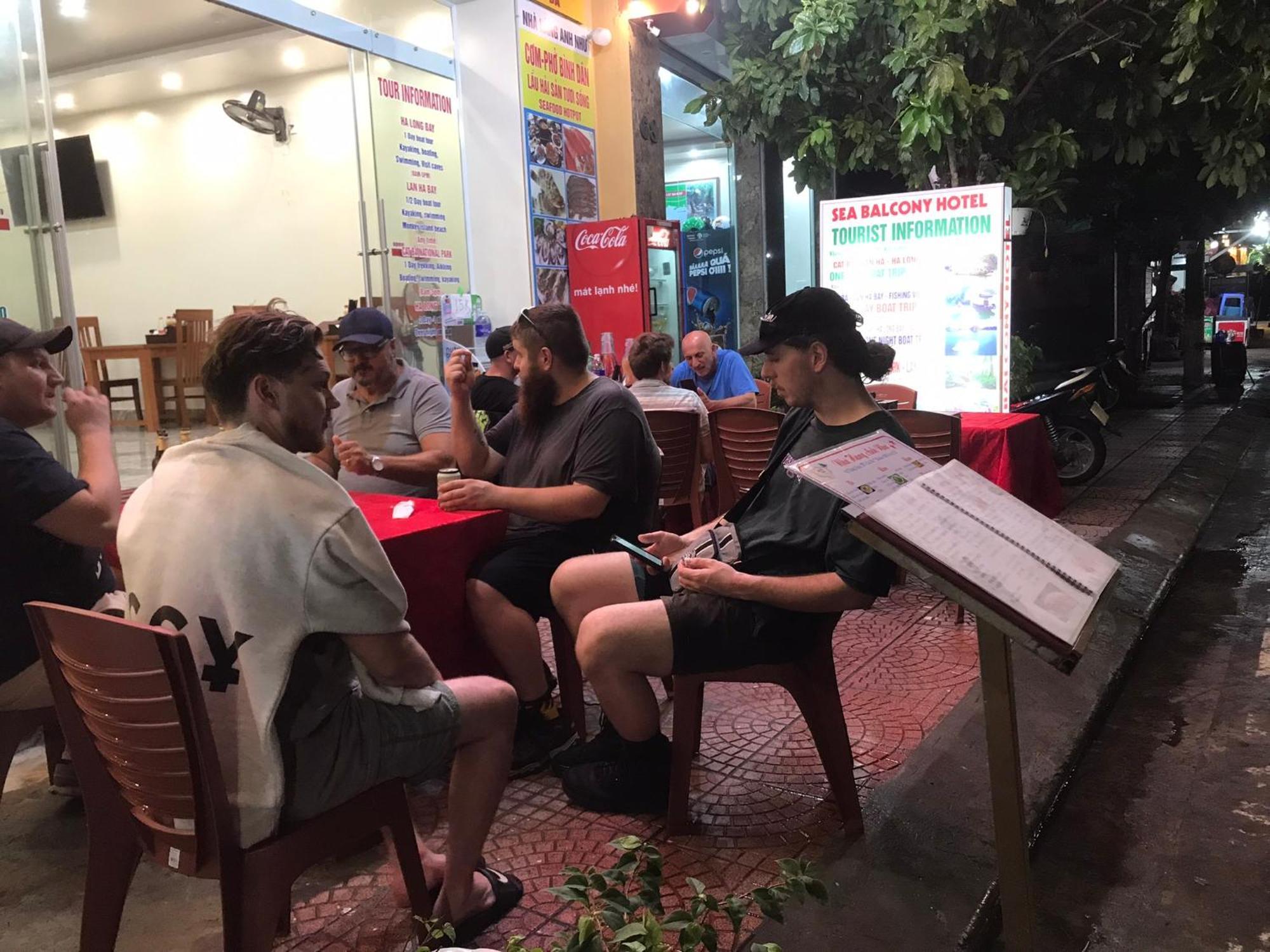 Sea Balcony Hotel Dong Khe Sau エクステリア 写真