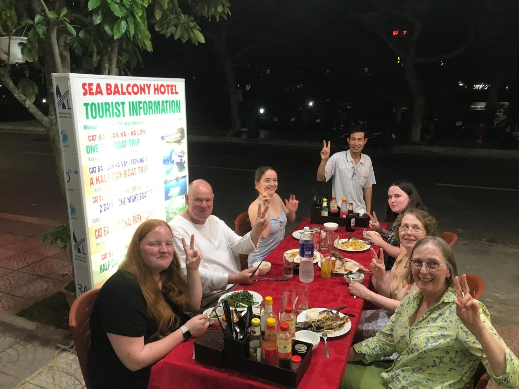 Sea Balcony Hotel Dong Khe Sau エクステリア 写真