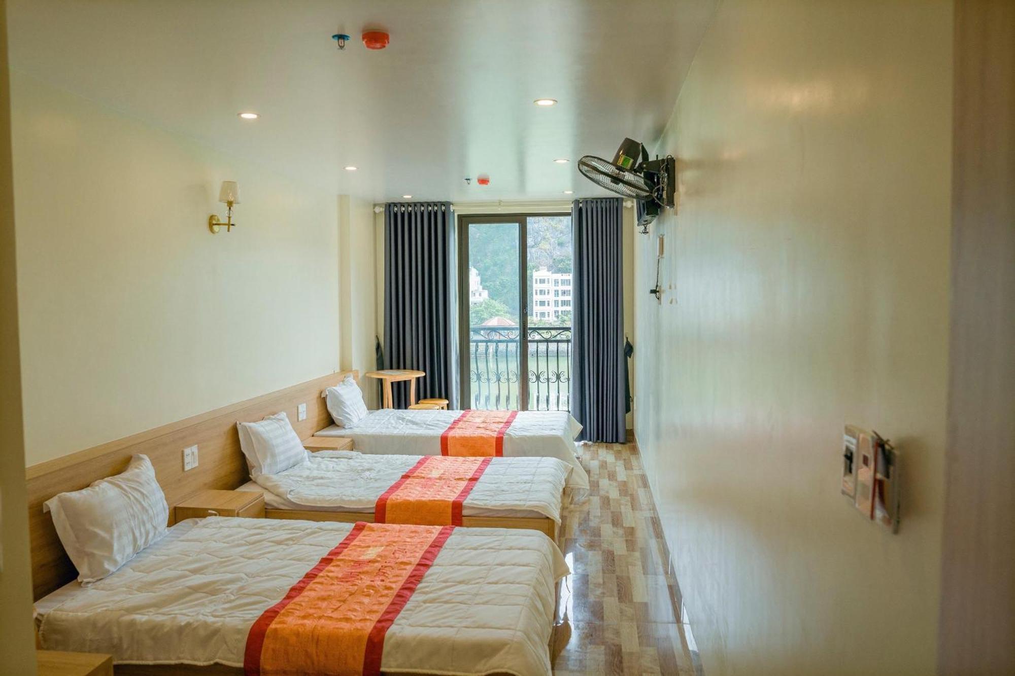 Sea Balcony Hotel Dong Khe Sau エクステリア 写真