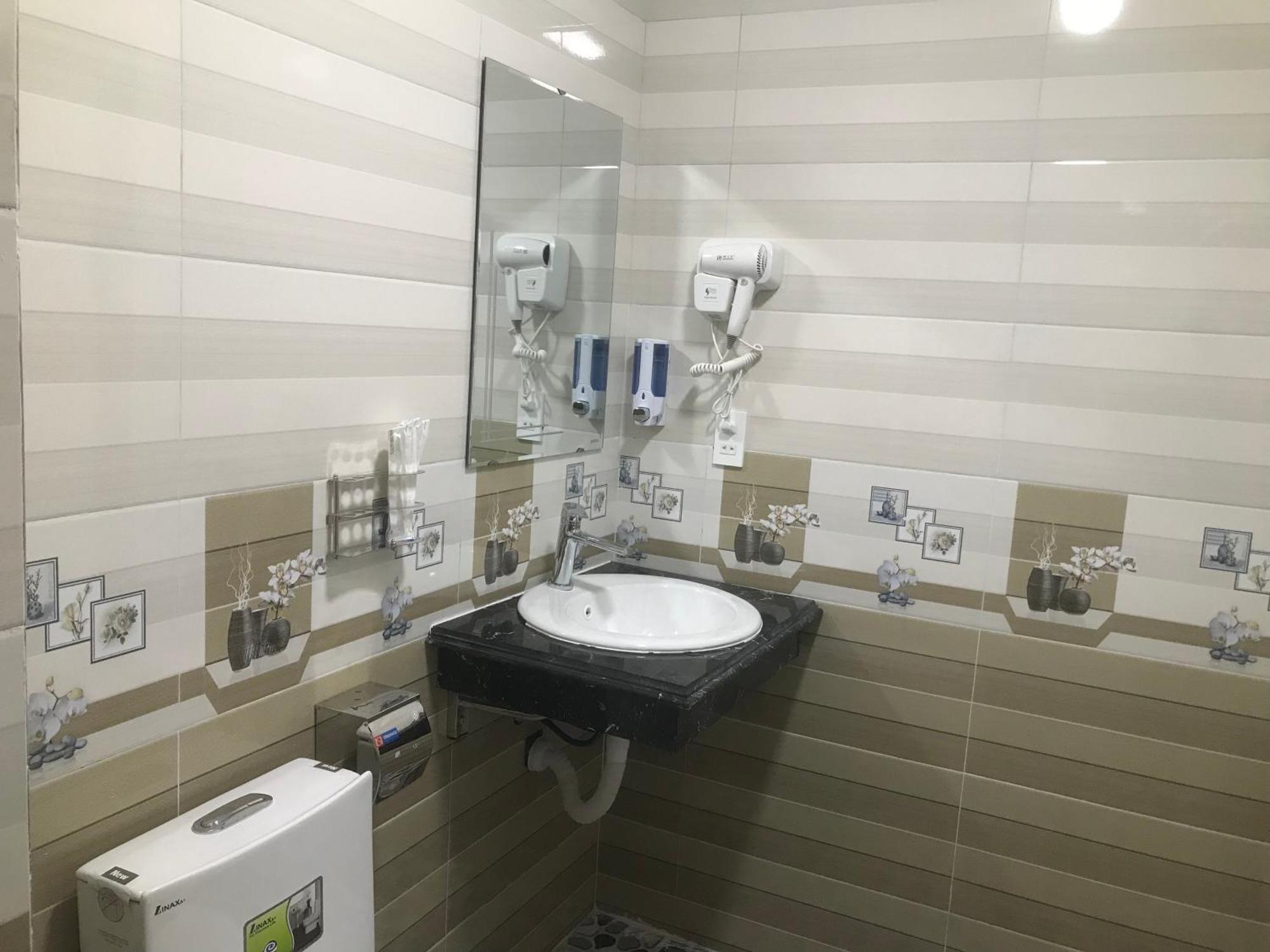 Sea Balcony Hotel Dong Khe Sau エクステリア 写真