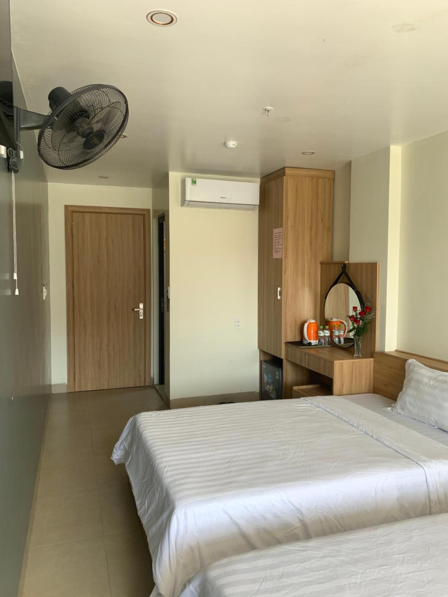 Sea Balcony Hotel Dong Khe Sau エクステリア 写真