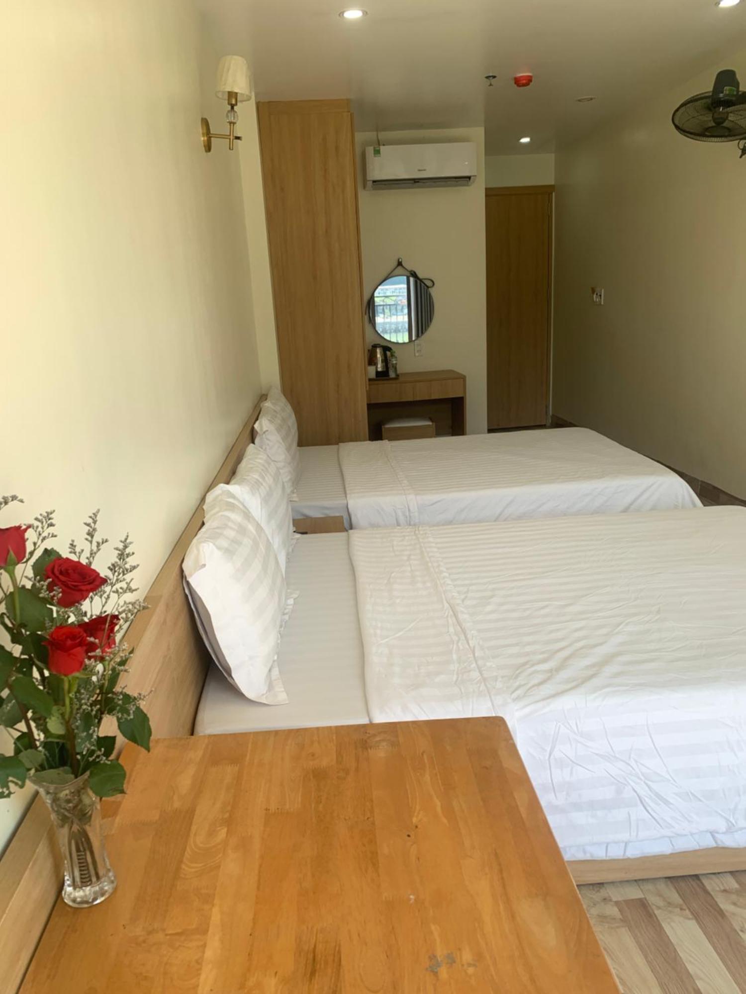 Sea Balcony Hotel Dong Khe Sau エクステリア 写真